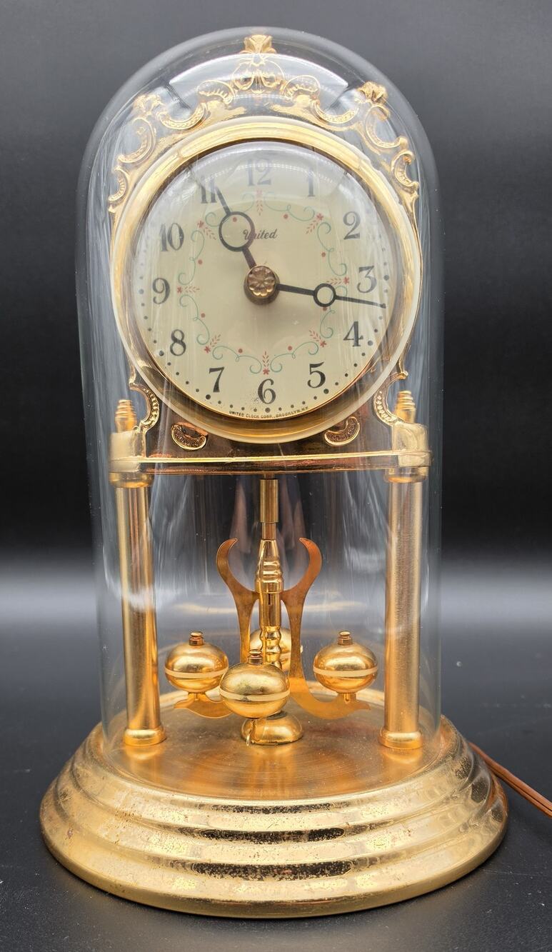 Vintage United Model 975 Brass Anniversary Clock w/ Glass Dome Works - Rare
